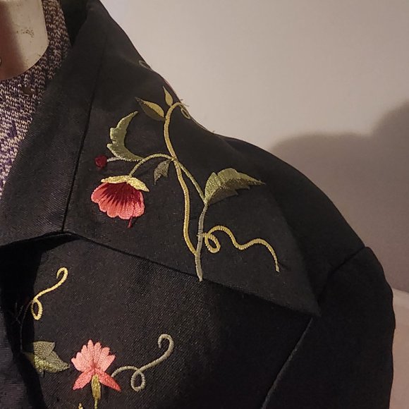 1990's Rickie Freeman for Teri Jon Black Silk Blend Jacket W/Colorful Embroidery - Picture 10 of 10